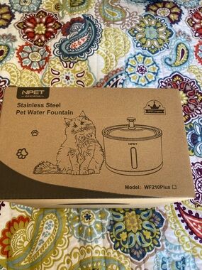 Stainless Steel Cat Water Fountain - White